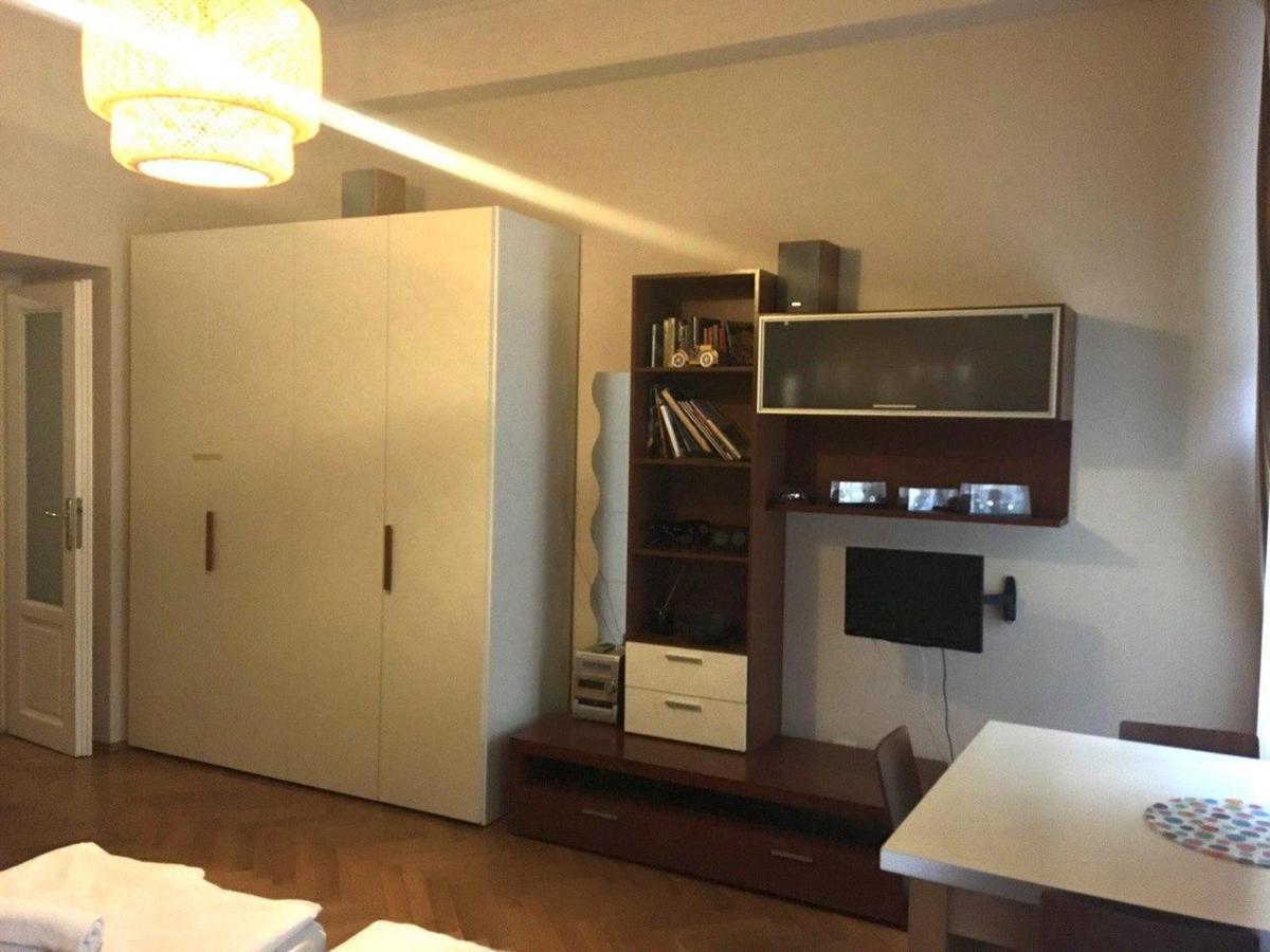 Residence La Familia ปราก ภายนอก รูปภาพ